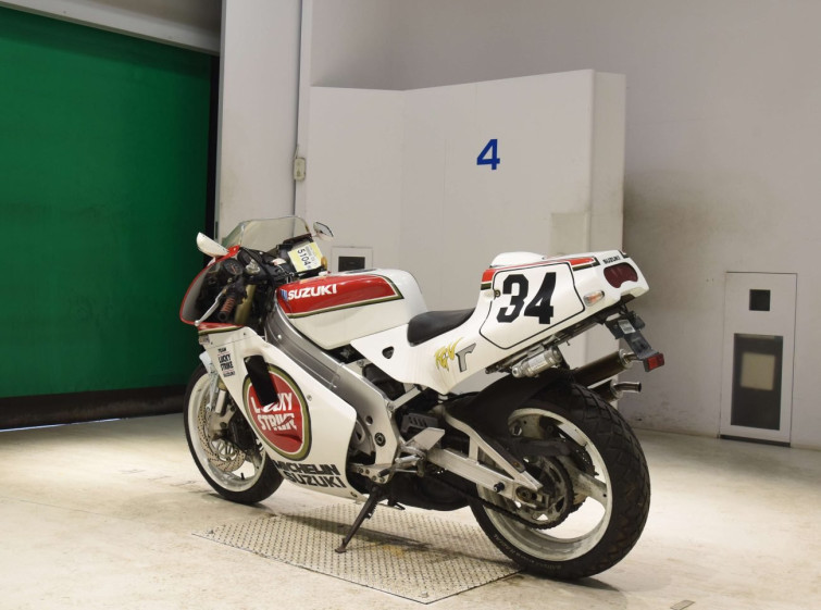 Мотоцикл Suzuki RGV250SP с пробегом 26400 km