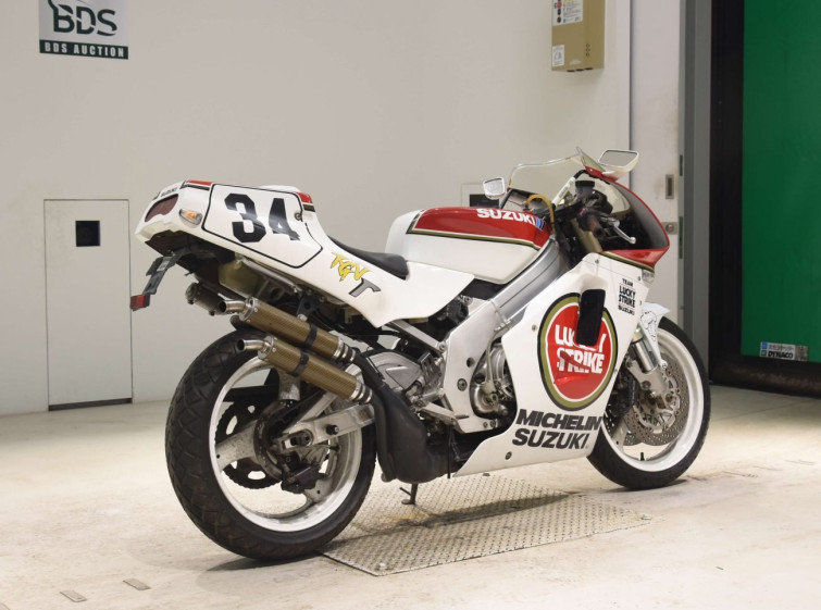 Мотоцикл Suzuki RGV250SP с пробегом 26400 km