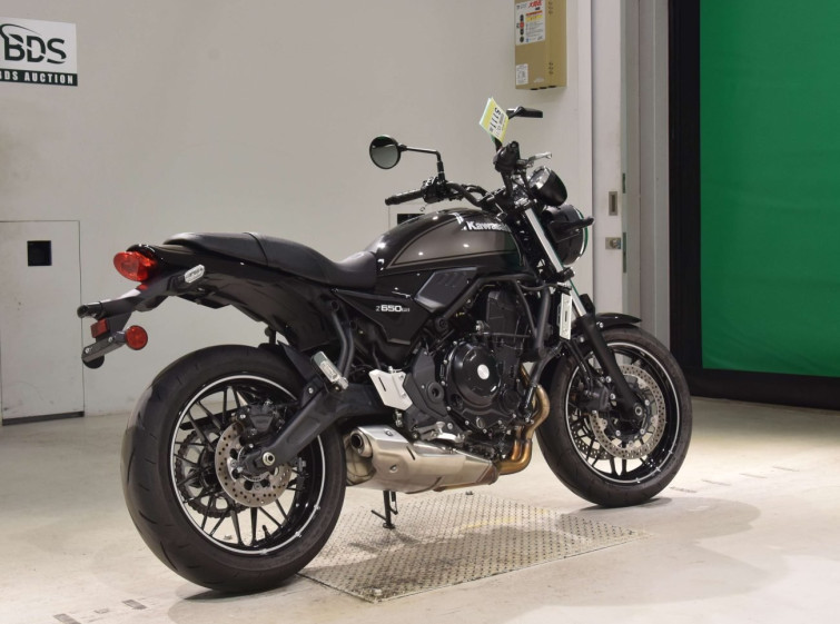 Мотоцикл Kawasaki Z650RS с пробегом 1318 km