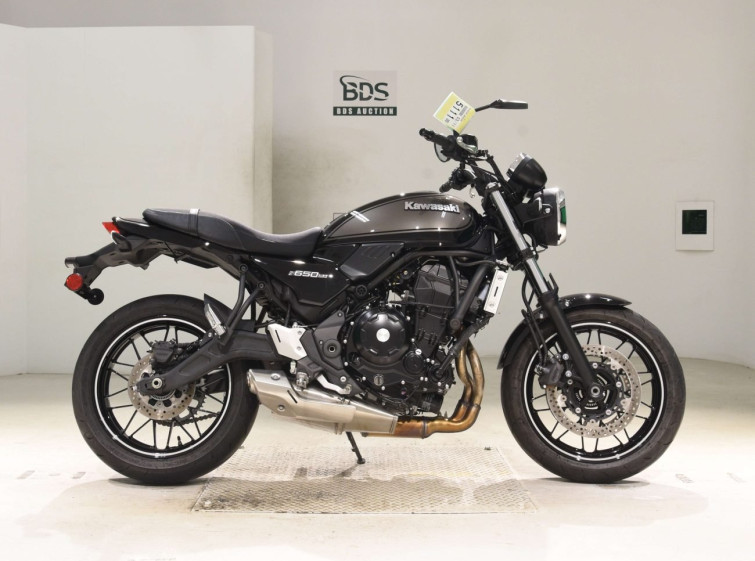 Мотоцикл Kawasaki Z650RS с пробегом 1318 km