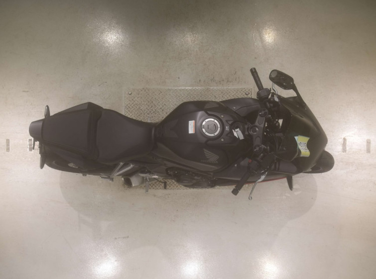 Мотоцикл Honda CBR650R с пробегом 963 km