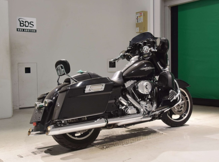 Мотоцикл HD SREET GLIDE FLHX1690 с пробегом 3608 km