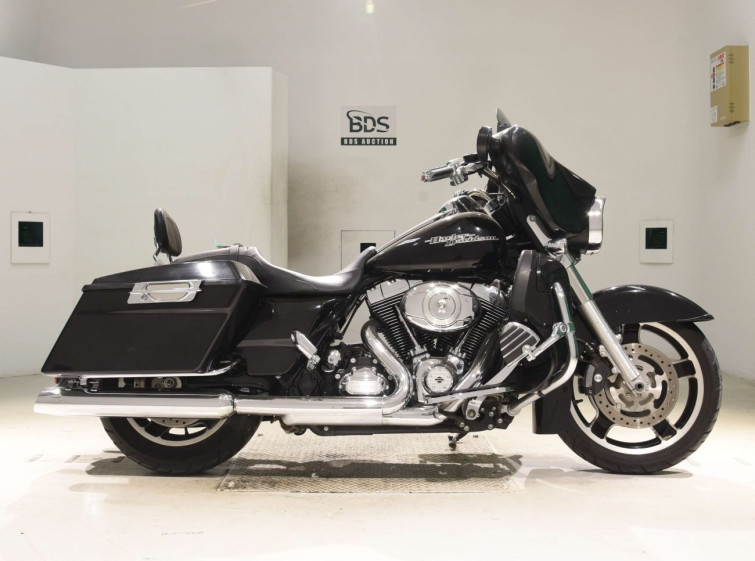 Мотоцикл HD SREET GLIDE FLHX1690 с пробегом 3608 km