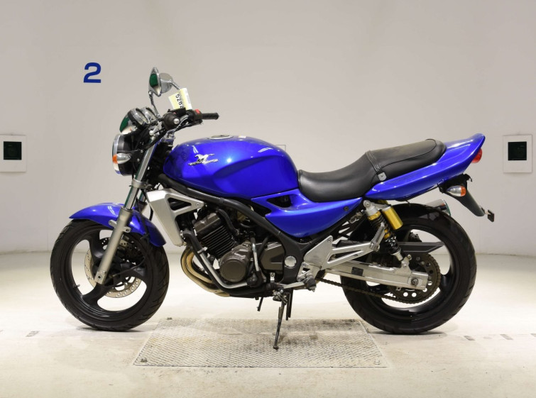 Мотоцикл Kawasaki BALIUS ZR250