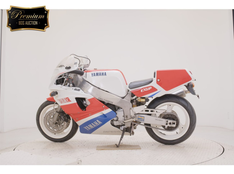 Мотоцикл Yamaha FZR750 з пробігом 13635 km