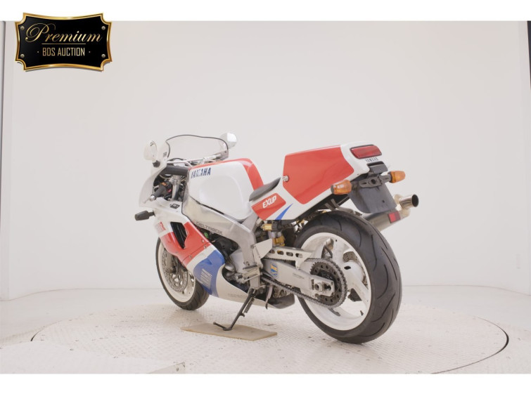 Мотоцикл Yamaha FZR750 з пробігом 13635 km