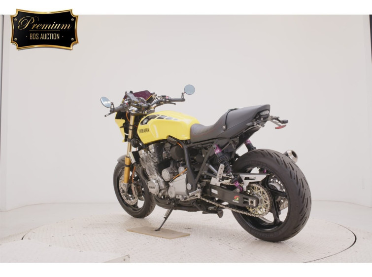 Мотоцикл Yamaha XJR1300C з пробігом 2557 km