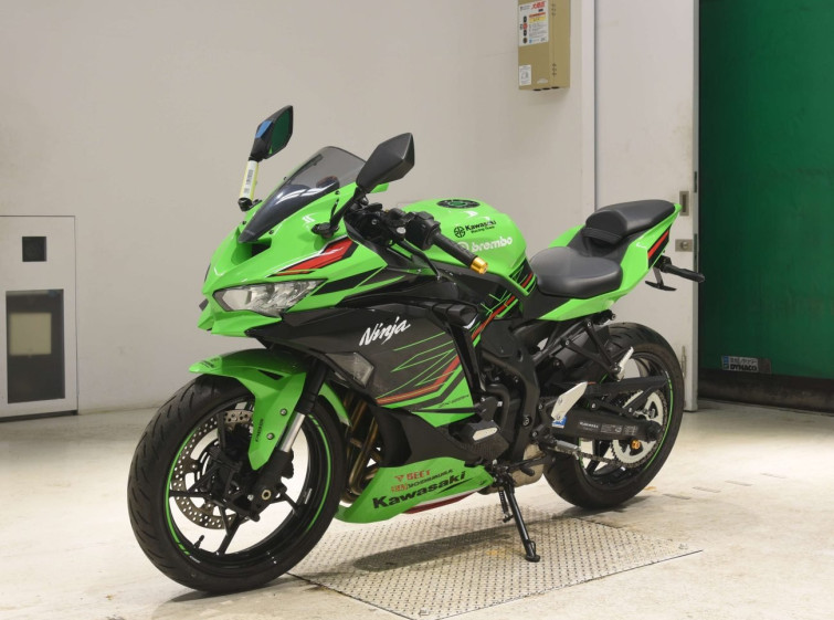 Мотоцикл Kawasaki NINJA ZX-25R KRT с пробегом 563 km