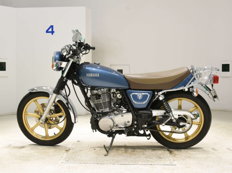 Мотоцикл Yamaha SR400 с пробегом 10666 km