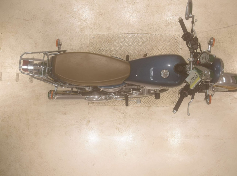 Мотоцикл Yamaha SR400 с пробегом 10666 km