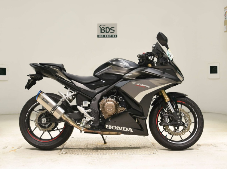 Мотоцикл Honda CBR400R с пробегом 13065 km
