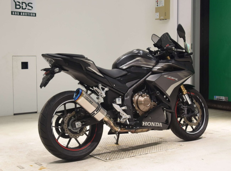 Мотоцикл Honda CBR400R с пробегом 13065 km