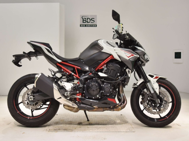 Мотоцикл Kawasaki Z900 з пробігом 12304 km