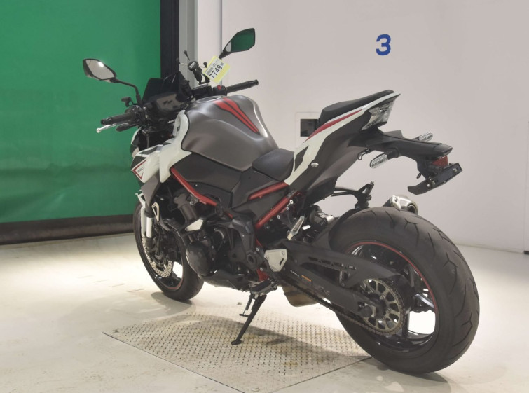 Мотоцикл Kawasaki Z900 з пробігом 12304 km