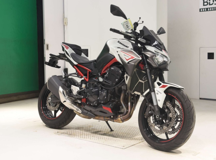 Мотоцикл Kawasaki Z900 з пробігом 12304 km