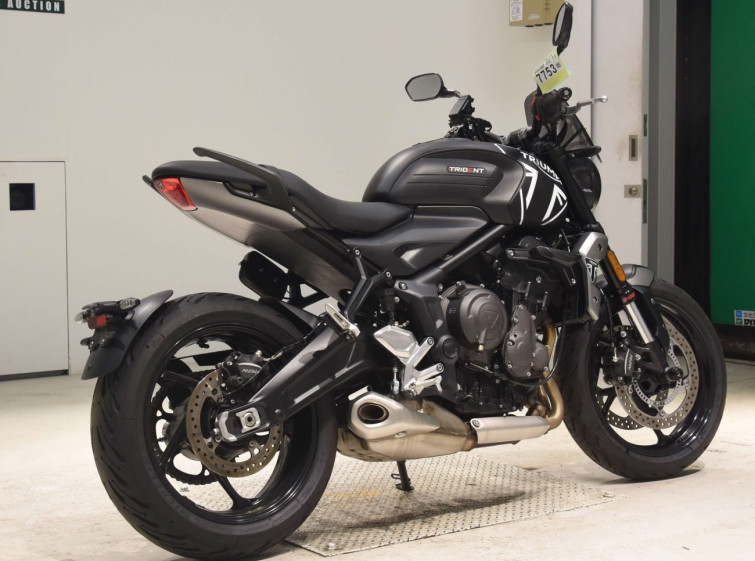 Мотоцикл Triumph TRIDENT660 з пробігом 5172 km
