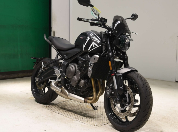 Мотоцикл Triumph TRIDENT660 з пробігом 5172 km