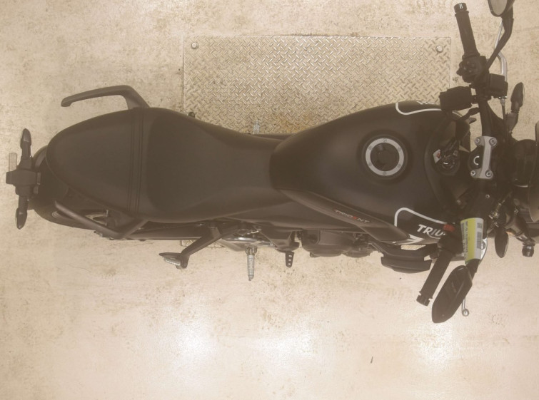 Мотоцикл Triumph TRIDENT660 з пробігом 5172 km
