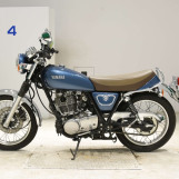 Мотоцикл Yamaha SR400 з пробігом 3935 km