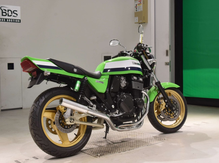 Мотоцикл Kawasaki ZRX400 з пробігом 3866 km