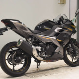 Мотоцикл Kawasaki NINJA400