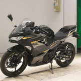 Мотоцикл Kawasaki NINJA400