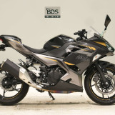 Мотоцикл Kawasaki NINJA400