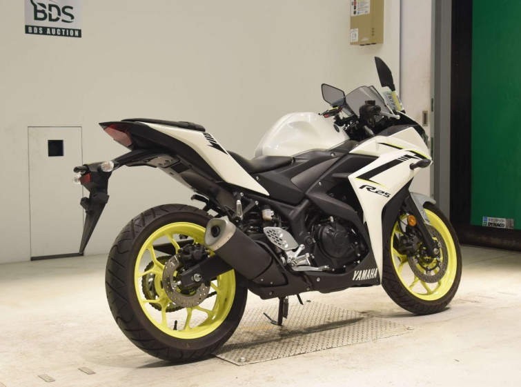 Мотоцикл Yamaha YZF-R25 з пробігом 1358 km