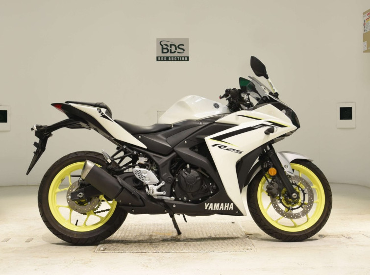 Мотоцикл Yamaha YZF-R25 з пробігом 1358 km