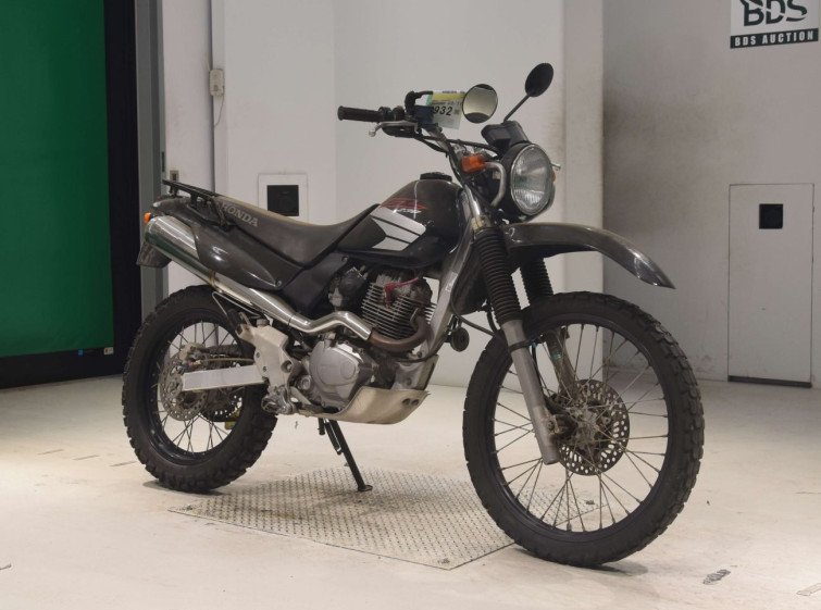 Мотоцикл Honda SL230