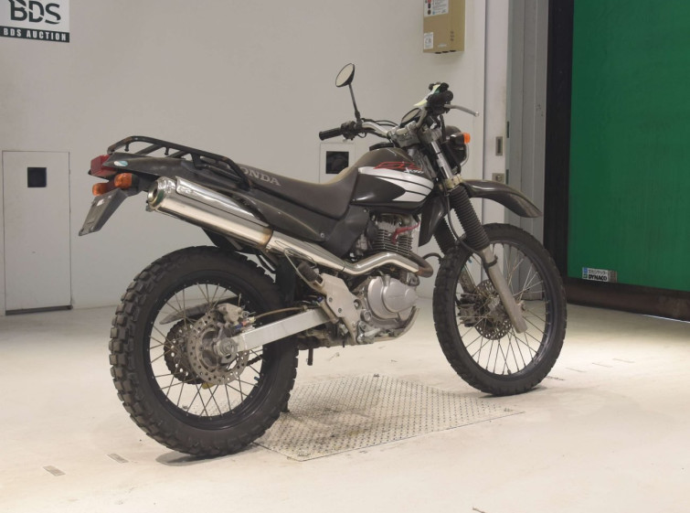 Мотоцикл Honda SL230