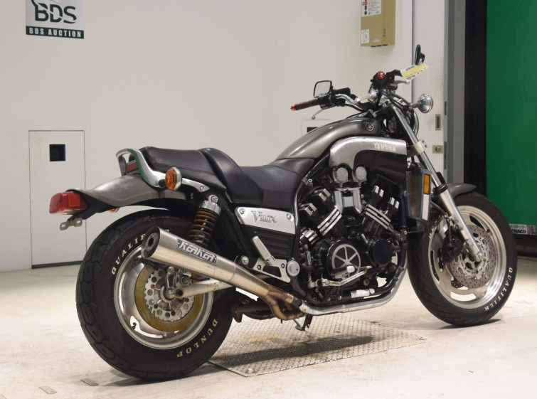 Мотоцикл Yamaha V-MAX1200 с пробегом 15369 km