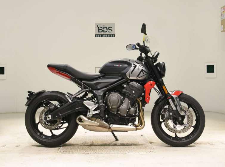 Мотоцикл Triumph TRIDENT660 з пробігом 273 km