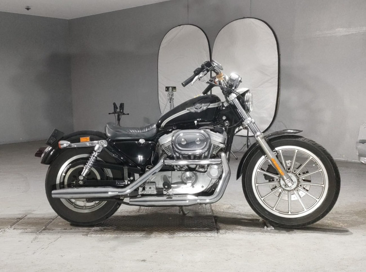 Мотоцикл HD SPORTSTER XLH883 с пробегом 23140 km
