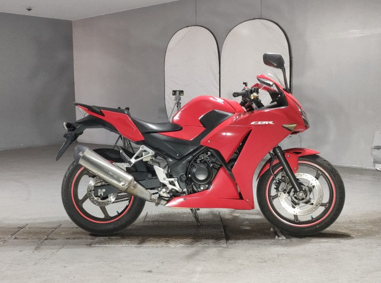 Мотоцикл Honda CBR250R с пробегом 49052 km