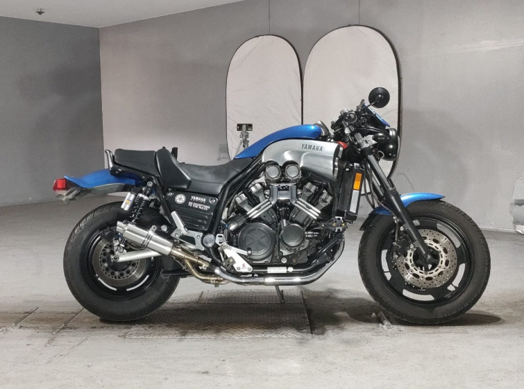 Мотоцикл Yamaha V-MAX1200 с пробегом 3070 km