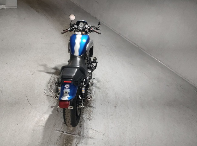 Мотоцикл Yamaha V-MAX1200 с пробегом 3070 km