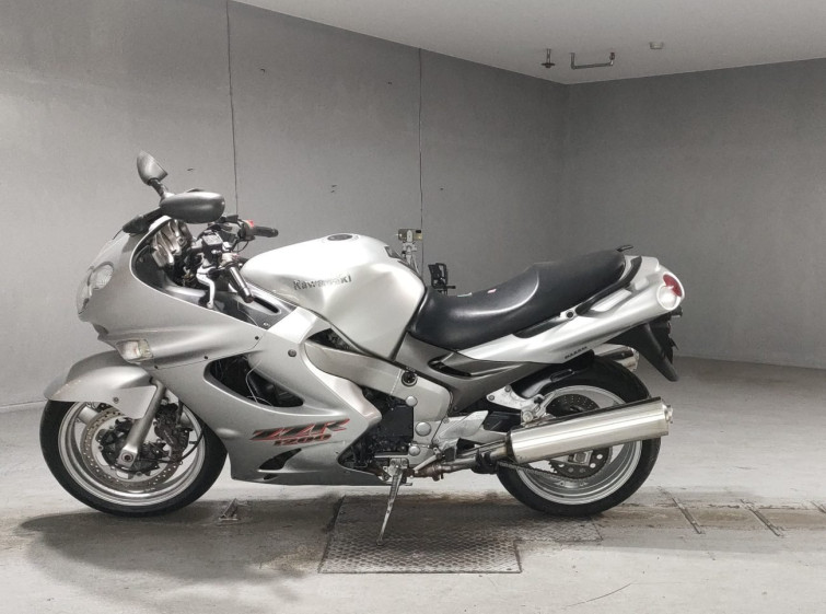 Мотоцикл Kawasaki ZZ-R1200 с пробегом 65494 km