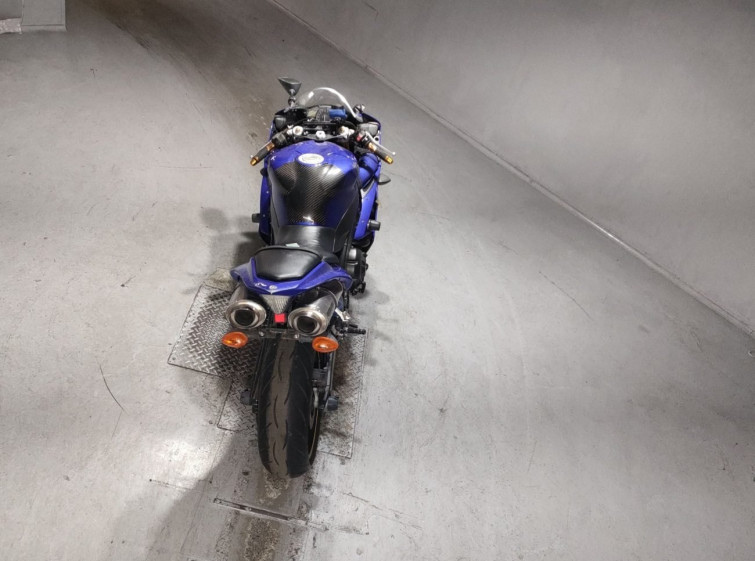 Мотоцикл Yamaha YZF-R1