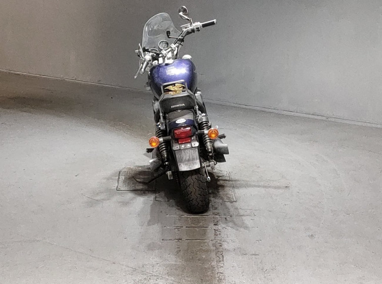 Мотоцикл Honda MAGNA750 с пробегом 15069 m