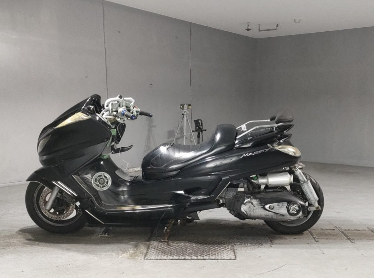 Мотоцикл Yamaha GRAND MAJESTY250