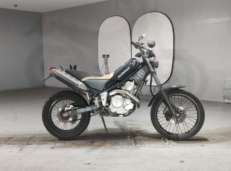 Мотоцикл Yamaha TRICKER с пробегом 25434 km