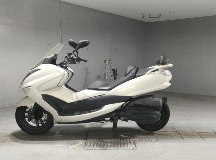 Мотоцикл Yamaha MAJESTY 250 с пробегом 27455 km