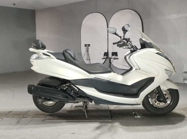 Мотоцикл Yamaha MAJESTY 250 с пробегом 27455 km