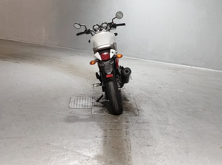 Мотоцикл Honda VTR250 с пробегом 8617 km