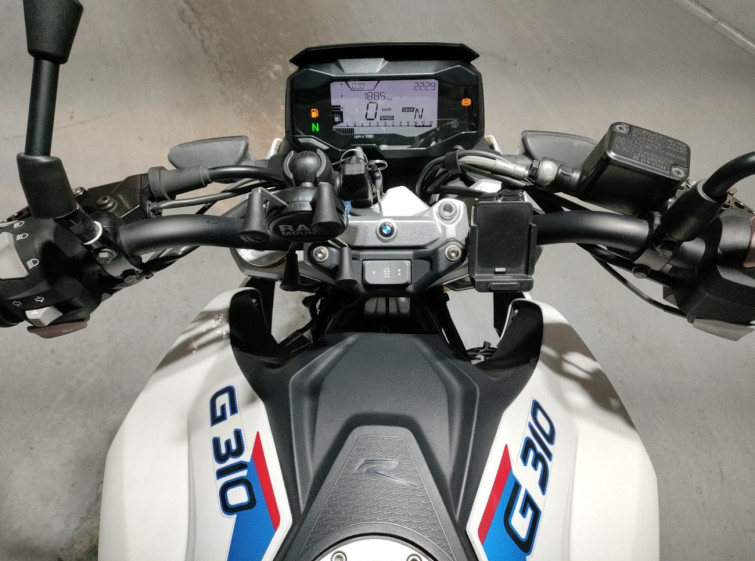 Мотоцикл BMW G310R с пробегом 1885 km