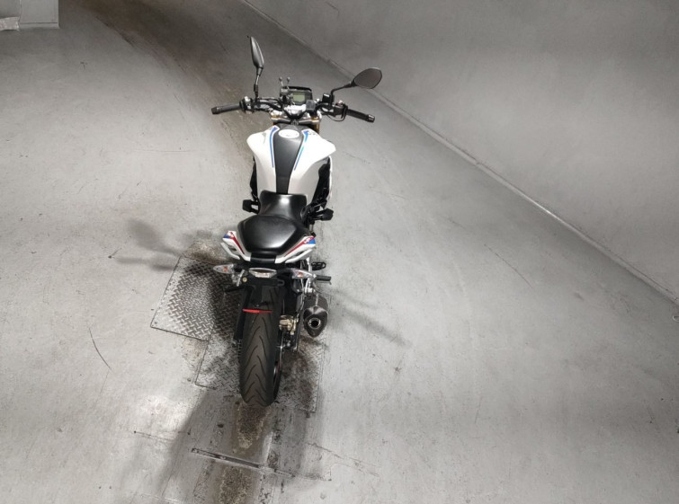Мотоцикл BMW G310R с пробегом 1885 km
