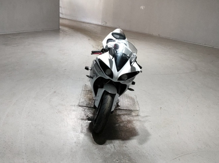 Мотоцикл Yamaha YZF-R1 с пробегом 23295 km