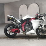 Мотоцикл Yamaha YZF-R1 с пробегом 23295 km