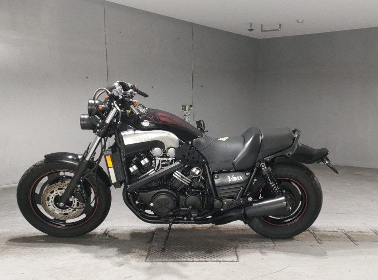 Мотоцикл Yamaha V-MAX1200 з пробігом 27213 km